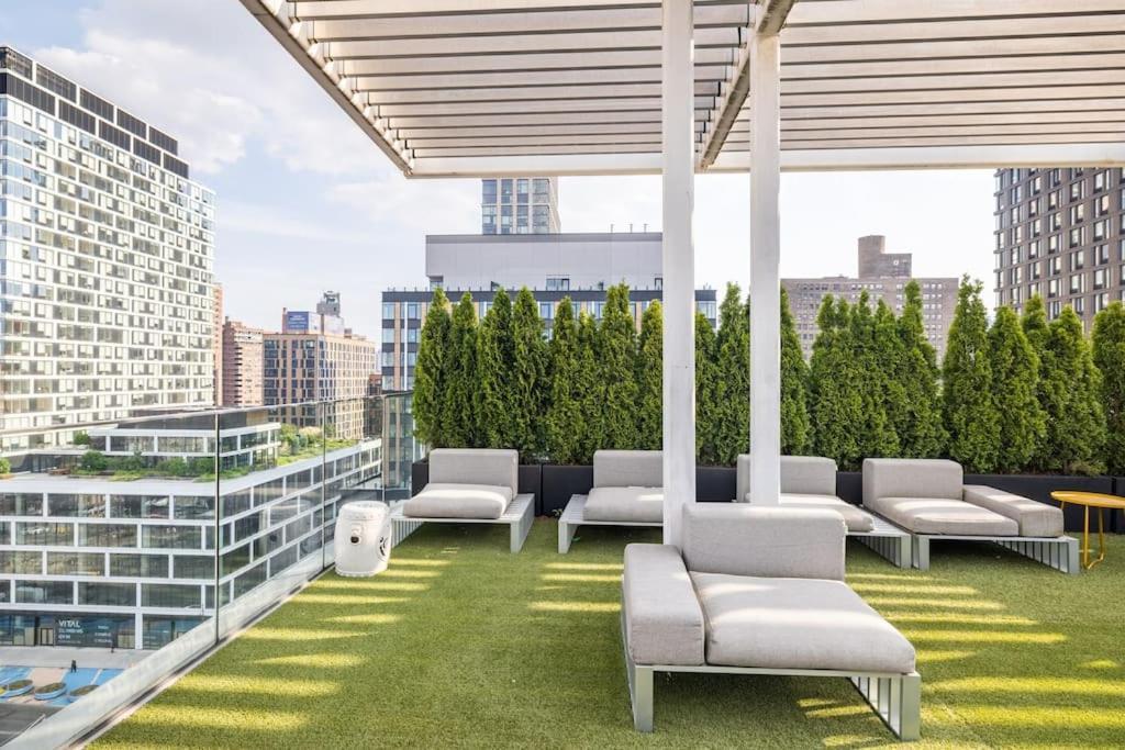 Brand New Five Bedroom Penthouse Pangsapuri New York